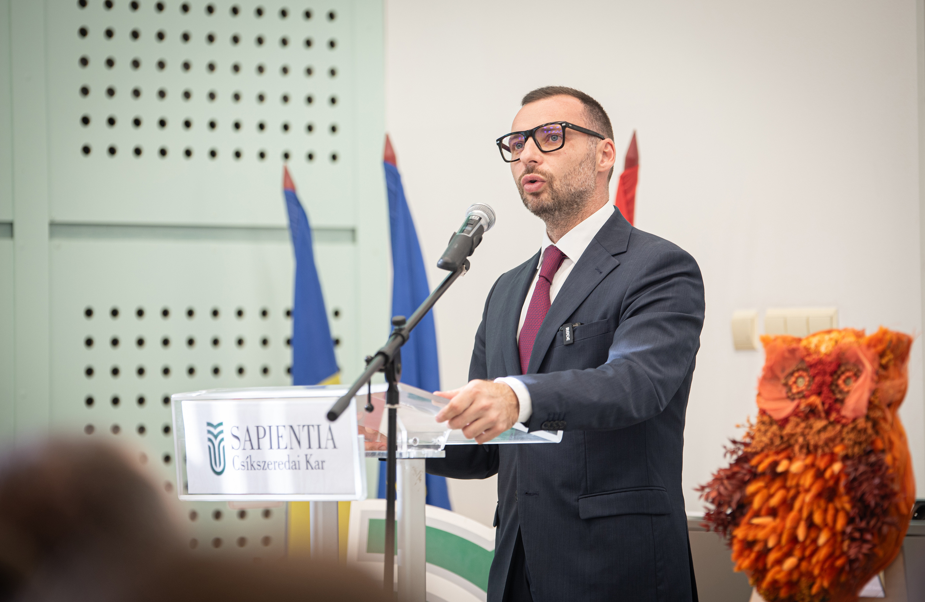 Küldetés: tudás, hit, közösség